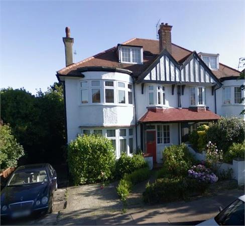 Sylvan Avenue, Mill Hill